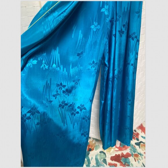 Vintage 1960s Dynasty 100% Silk Embossed Turquoise Belted Jumpsuit 10 Hong Kong - Picture 2 of 10
